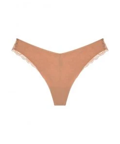 Journelle Estelle Thong