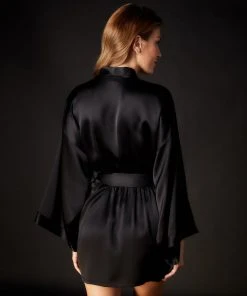 Journelle Celine Classic Robe Chevron Down Icon 6 Journelle Celine Classic Robe Chevron Down Icon