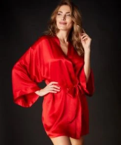 Journelle Chevron Down Icon Celine Classic Robe