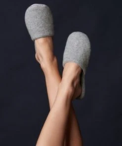 Arlotta Socks & Slippers Classic Cashmere Slide