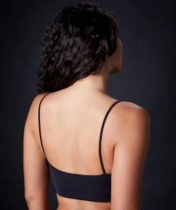 Hanro Bras Touch Feeling Spaghetti Crop Top