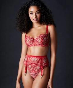 TeAmore Spotlight Embroidered Balcony Bra