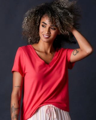 Hanro Chevron Down Icon Short Sleeve V-Neck Shirt Hanro Chevron Down Icon Short Sleeve V-Neck Shirt