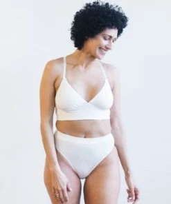 MakeMerry Pocketed Plunge Bra